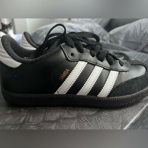 Adidas Samba boys sneaker size 4.5 which is a 6 in women's.